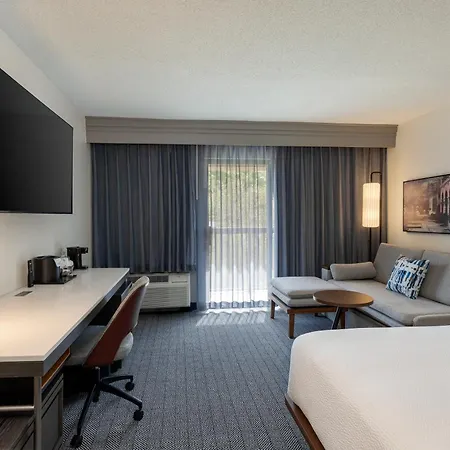 Courtyard By Marriott North Charleston Airport Coliseum Hotel Exterior photo