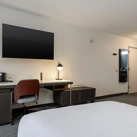 Courtyard By Marriott North Charleston Airport Coliseum Hotel Exterior photo