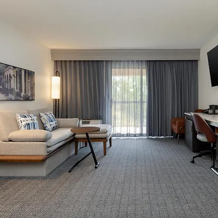 Courtyard By Marriott North Charleston Airport Coliseum Hotel Exterior photo