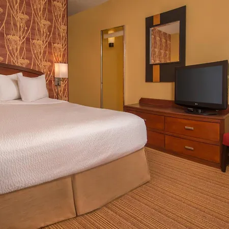 Courtyard By Marriott North Charleston Airport Coliseum Hotel Exterior photo